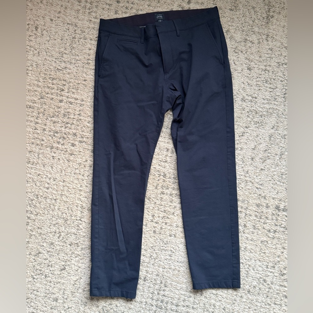 J. Crew Men’s Slim-Fit Tech Pants - Navy Blue - Size 33” W x 30” L - Like New
